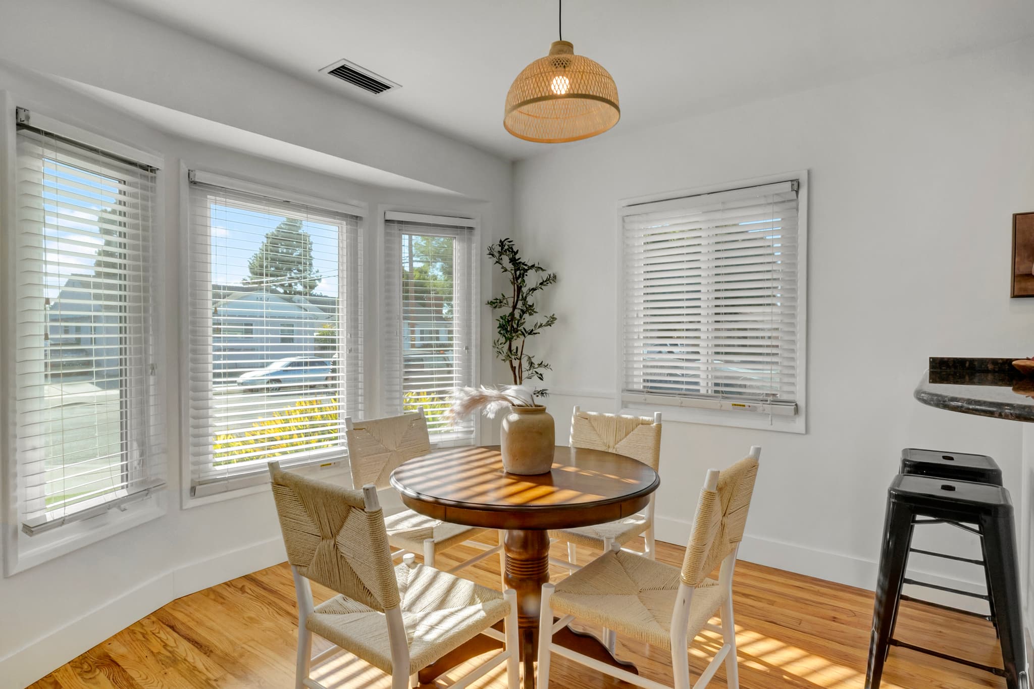 3556 Roxanne Avenue, Long Beach, CA 90808 - photo 10