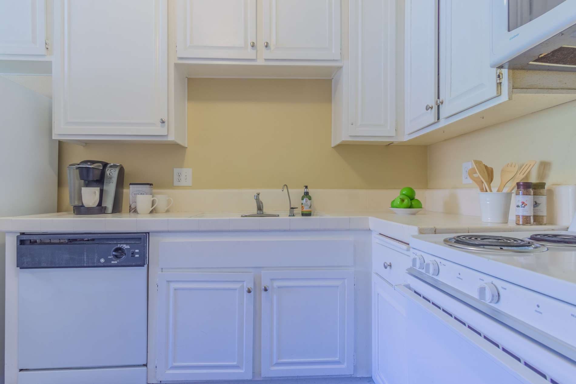 6048 Orange Ave, Cypress 90630 - photo 11