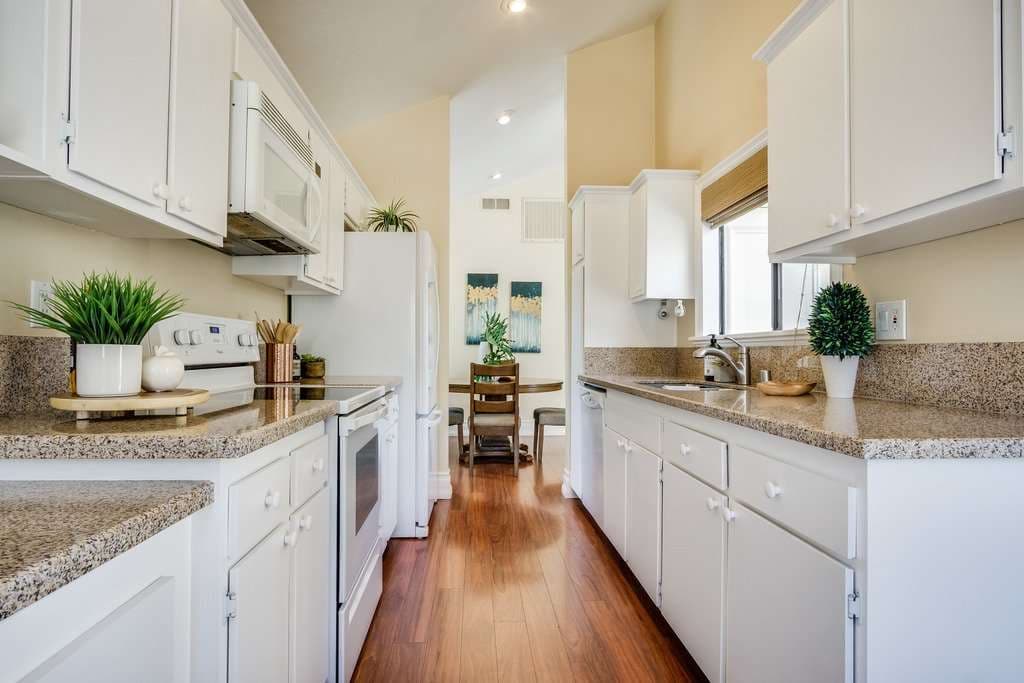 218 Pineview, Irvine 92620 - photo 7