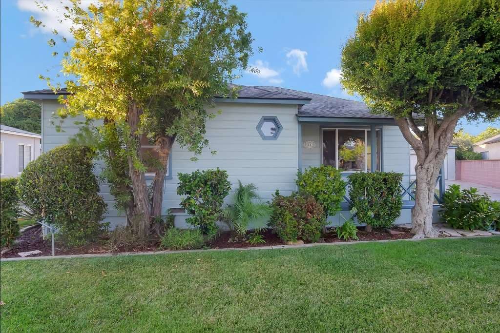 5443 E Brockwood, Long Beach  90808