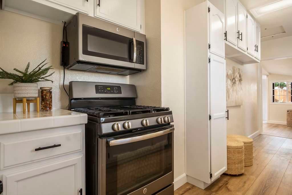 1062 W. 1st Street, San Pedro  90731 - photo 15