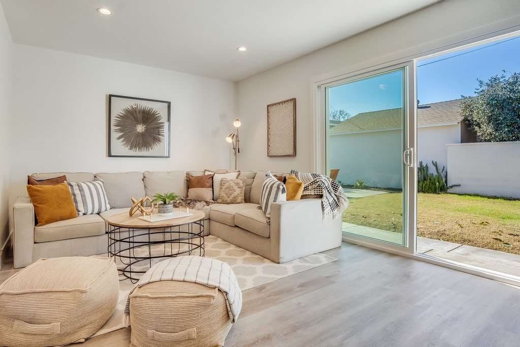2231 McNab Ave, Long Beach 90808 - photo 17