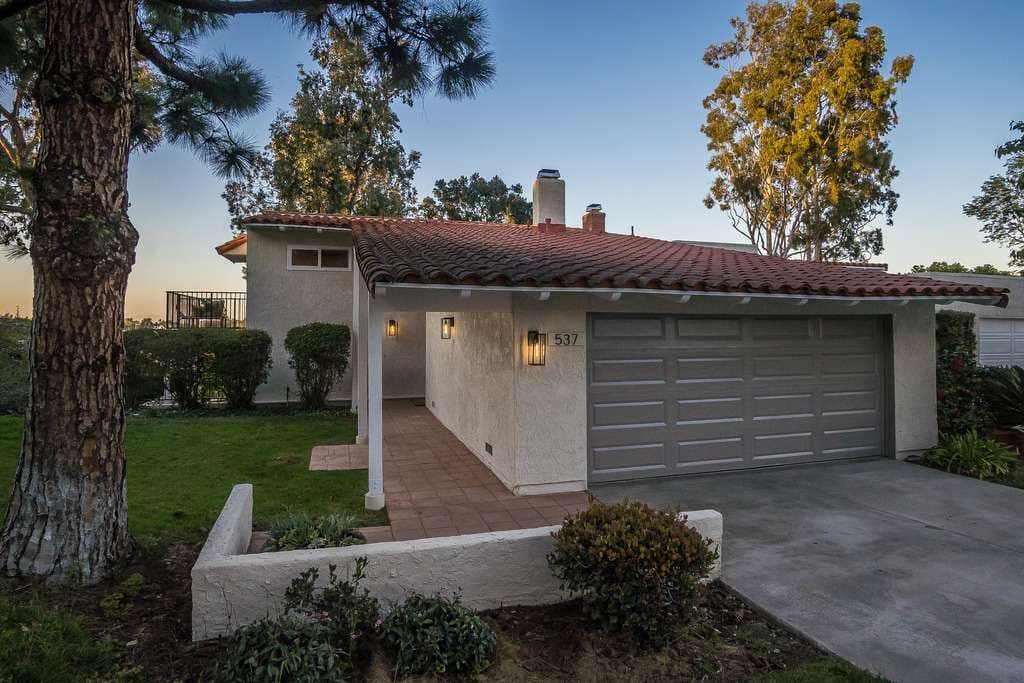 537 Playa, Newport Beach  92660