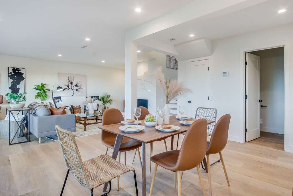 537 Playa, Newport Beach  92660 - photo 8