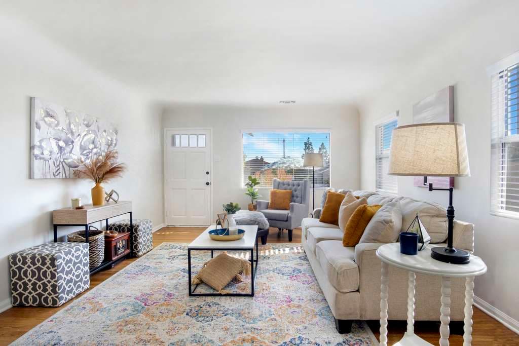 1066 W 25th St, San Pedro 90731 - photo 3