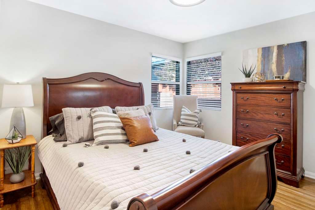 1066 W 25th St, San Pedro 90731 - photo 19