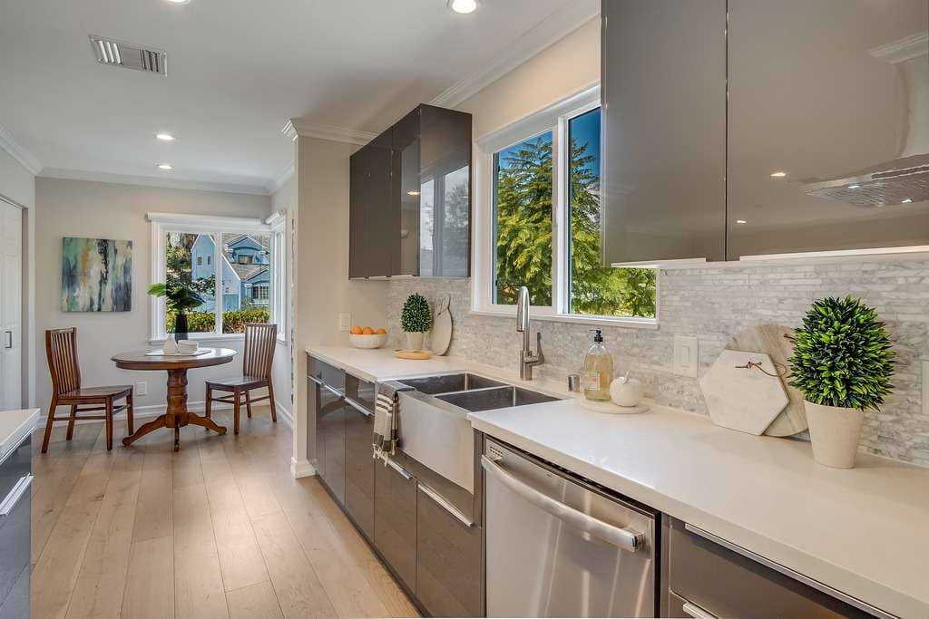 5866 W 78th Place, Los Angeles 90045 - photo 8