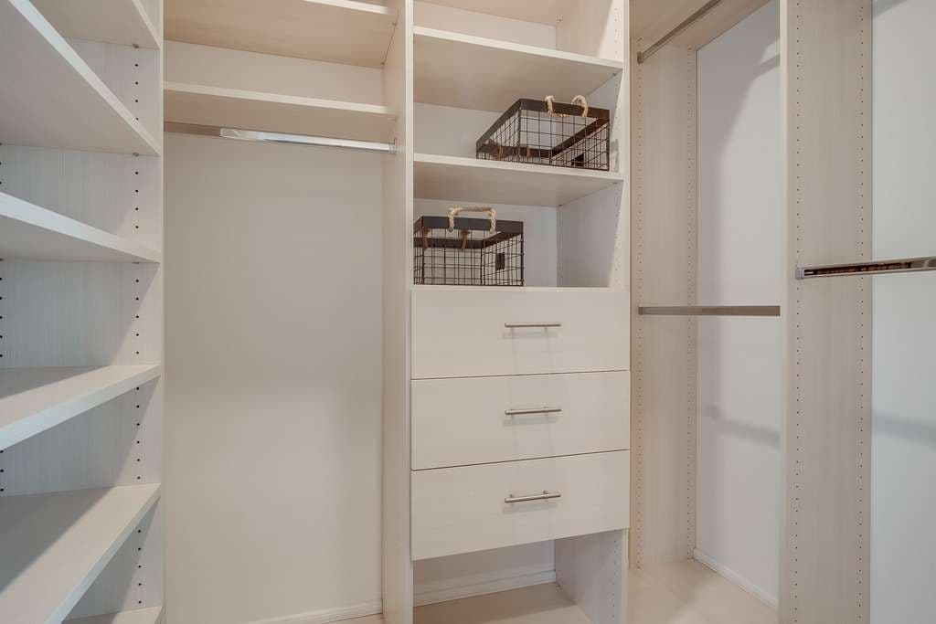 5866 W 78th Place, Los Angeles 90045 - photo 20