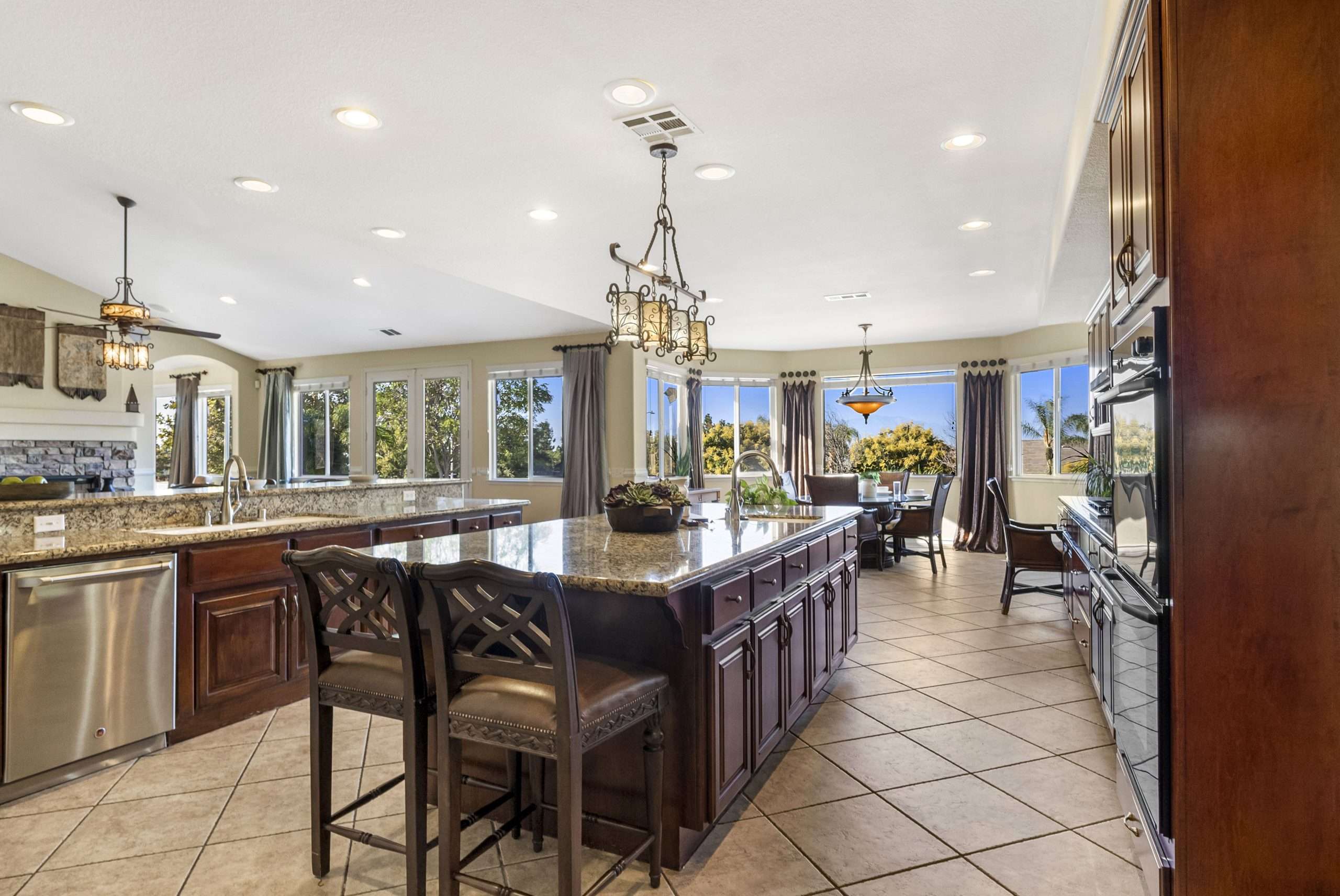 3781 S Main St,  Corona 92882 - photo 8