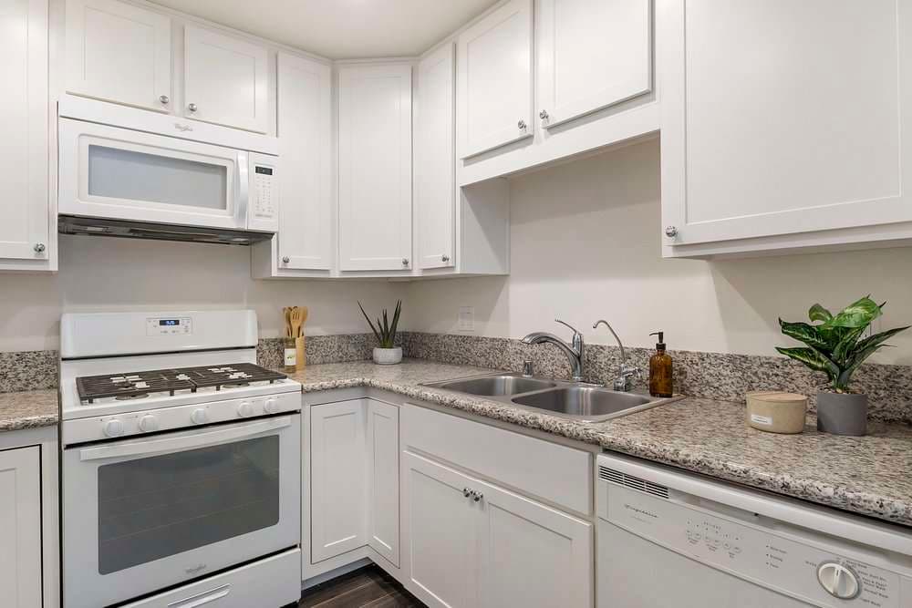 2920 S Greenville St, Unit A,  Santa Ana 92704 - photo 4