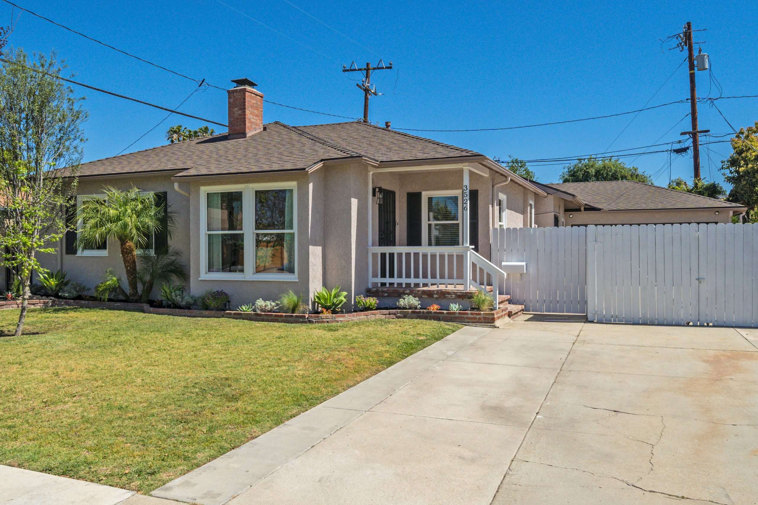 3526 N Greenbrier Rd, Long Beach  90808 - photo 2