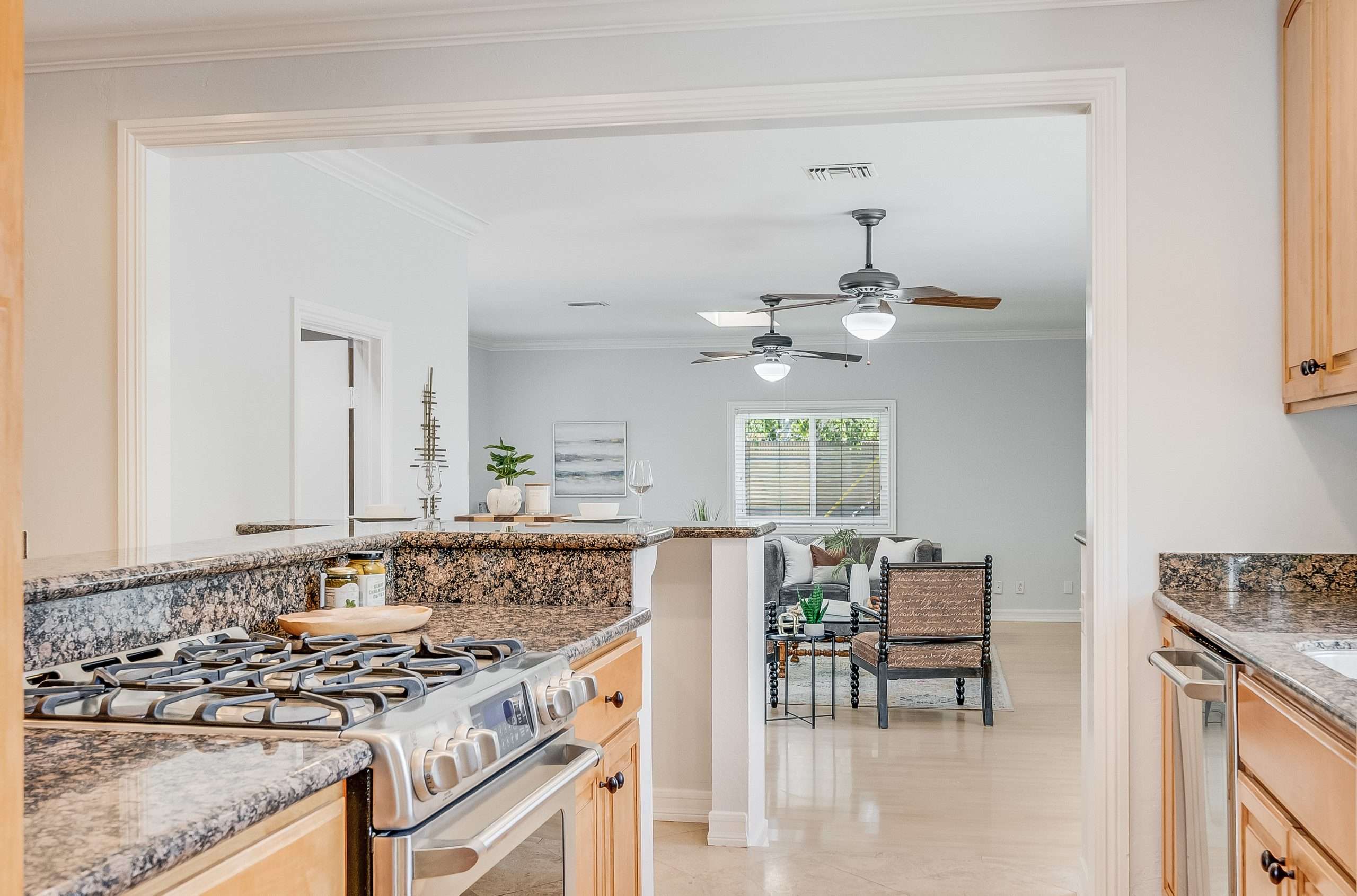 3526 N Greenbrier Rd, Long Beach  90808 - photo 8
