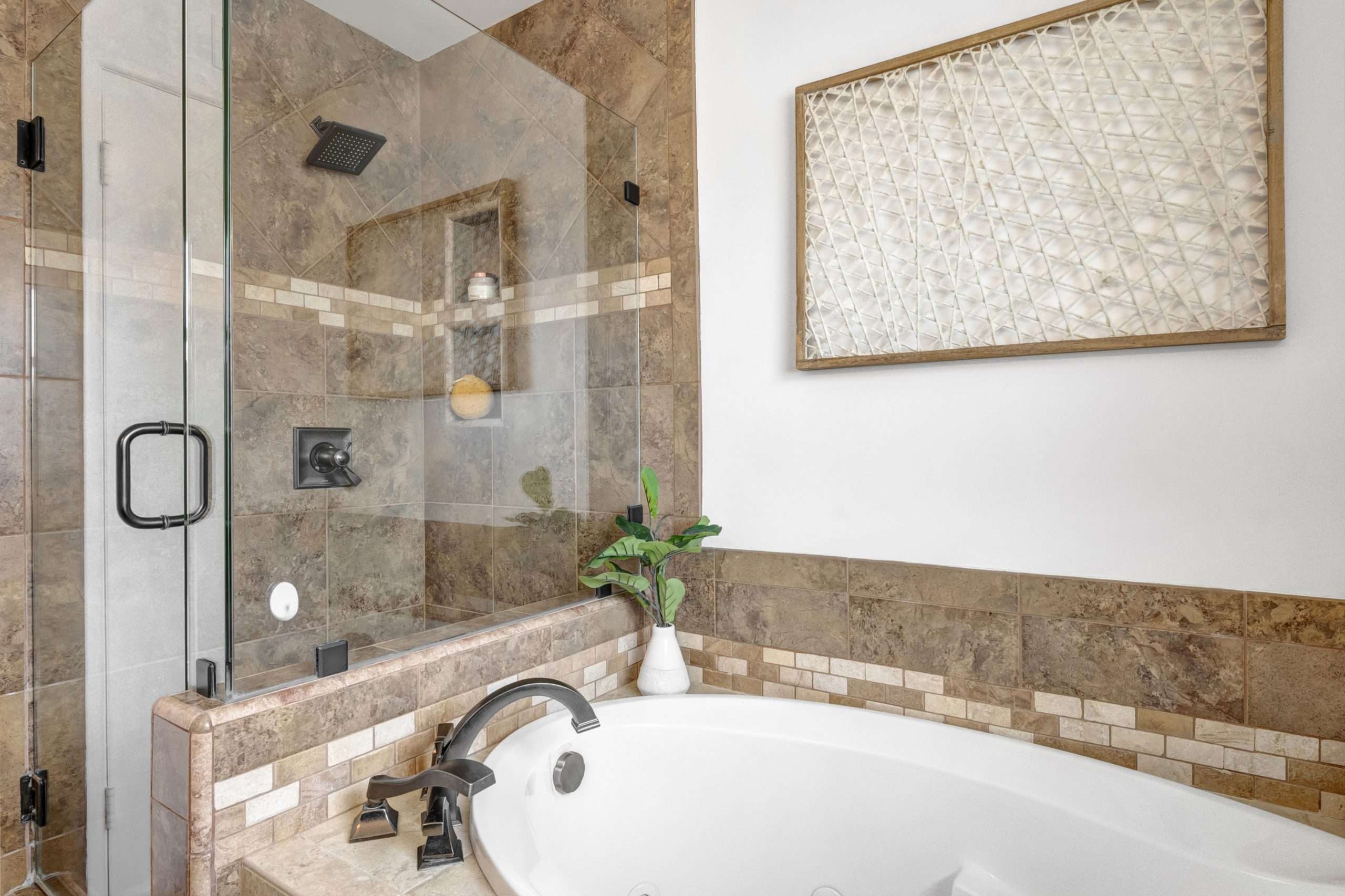 9542 Joyzelle Dr, Garden Grove 92841 - photo 10