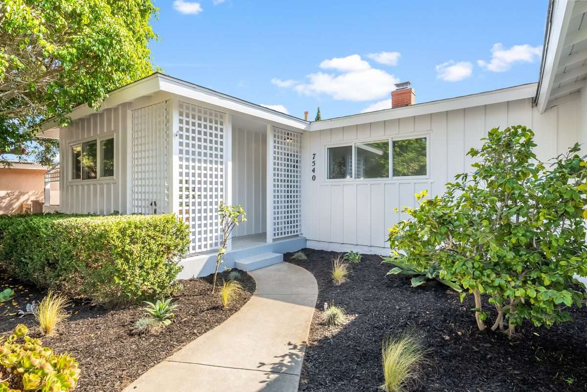 7540 W 91st Street, Los Angeles 90045 - photo 2