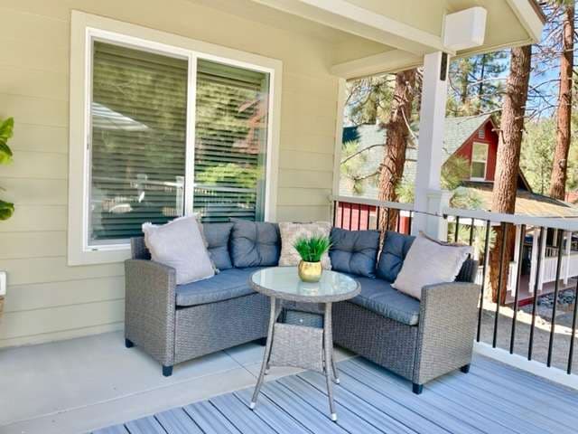 5568 Lodgepole Dr, Wrightwood 92397 - photo 3