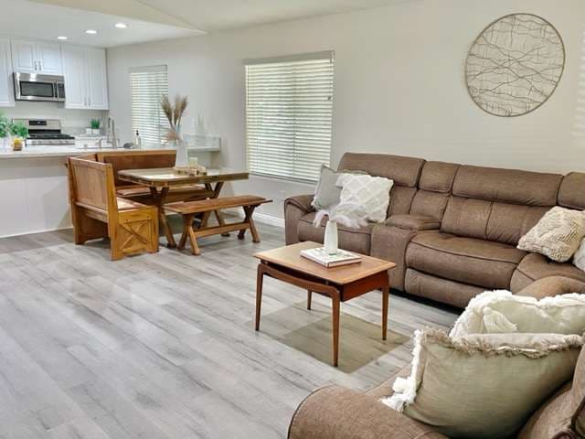 5568 Lodgepole Dr, Wrightwood 92397 - photo 5