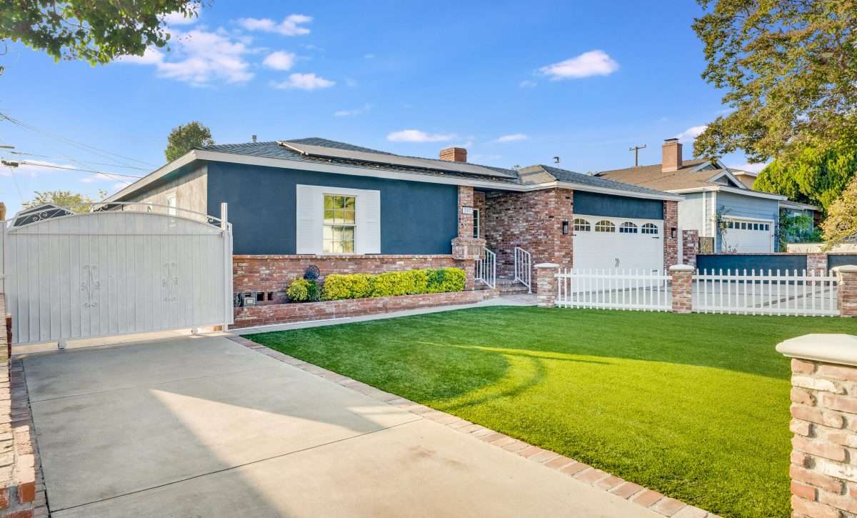 347 Sycamore Ave, Claremont CA 92711
