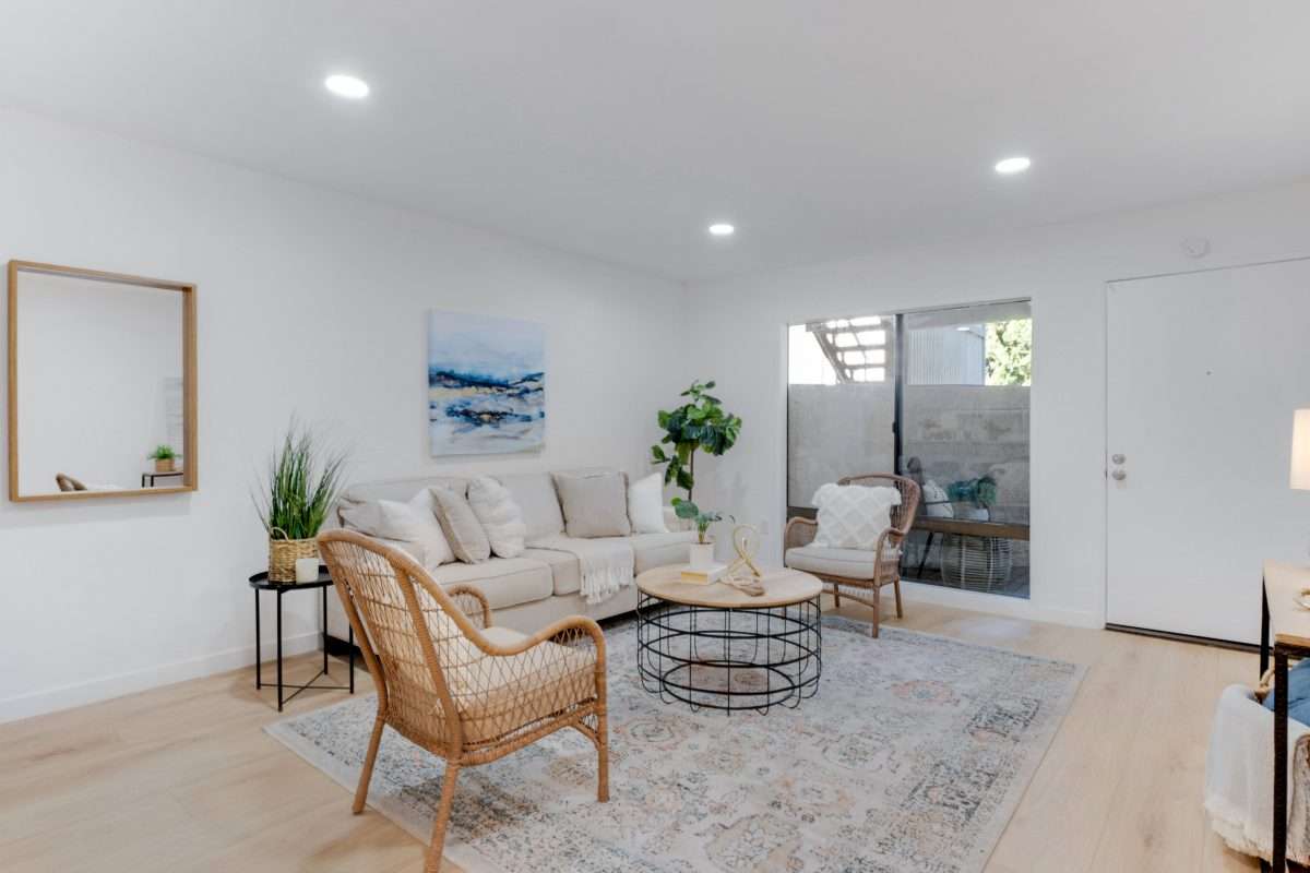 3046 Associated Road #36, Fullerton 92835 - photo 2