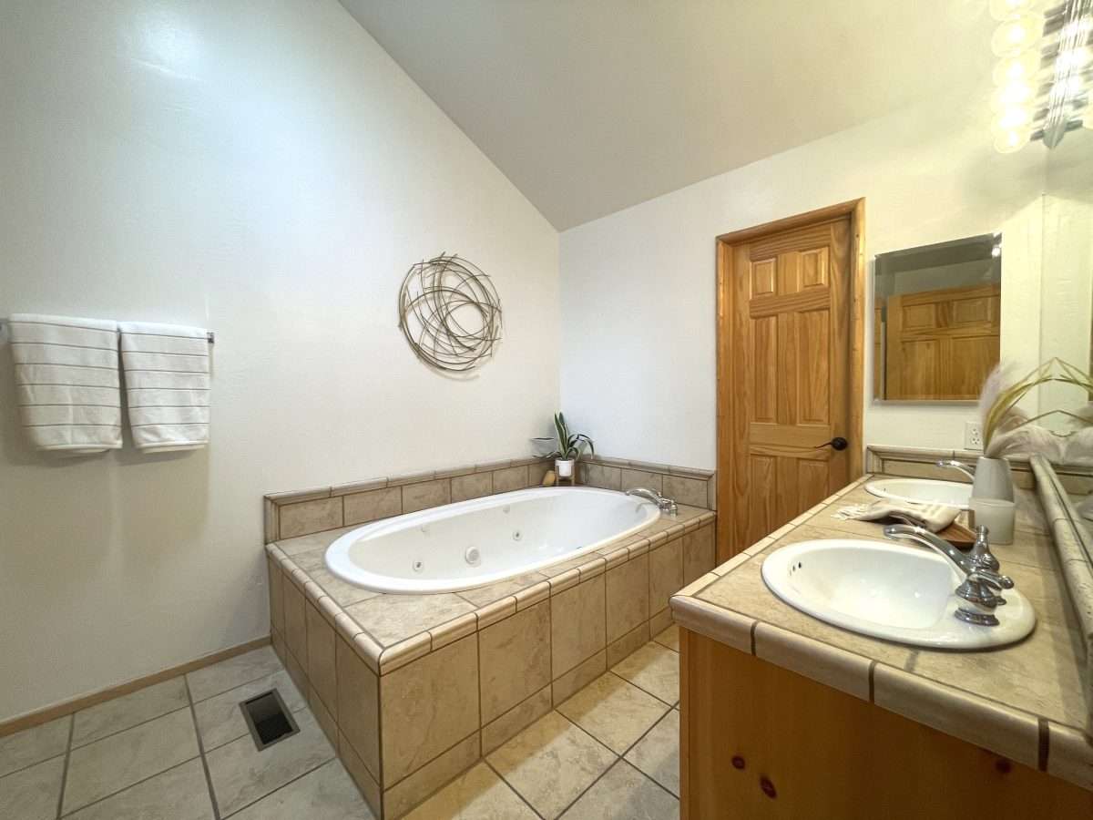 42470 Golden Oak Rd, Big Bear Lake 92315 - photo 19