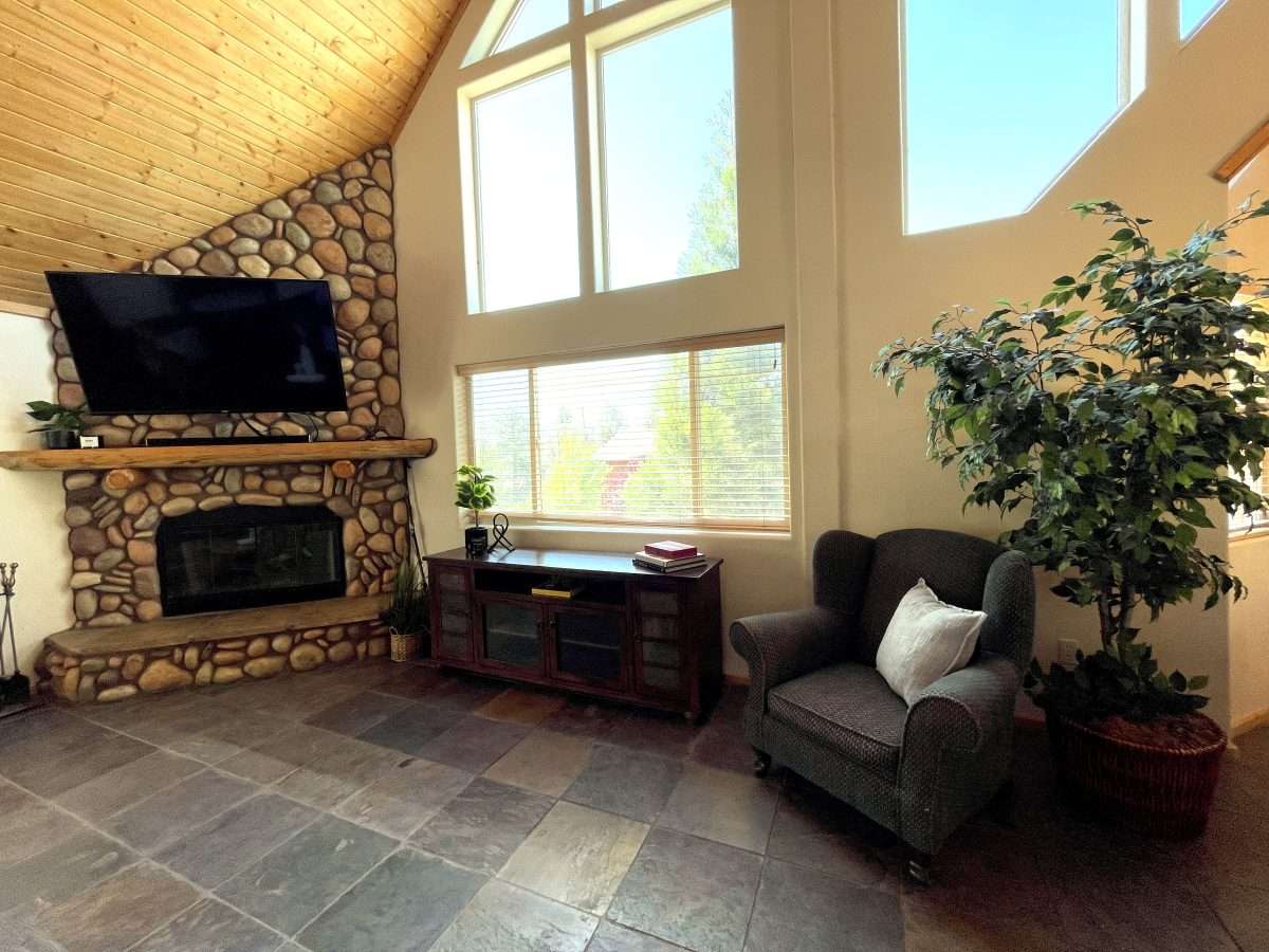 42470 Golden Oak Rd, Big Bear Lake 92315 - photo 10