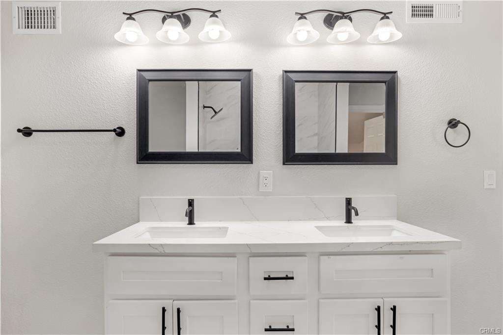 1830 Thrush Road, Wrightwood 92397 - photo 12