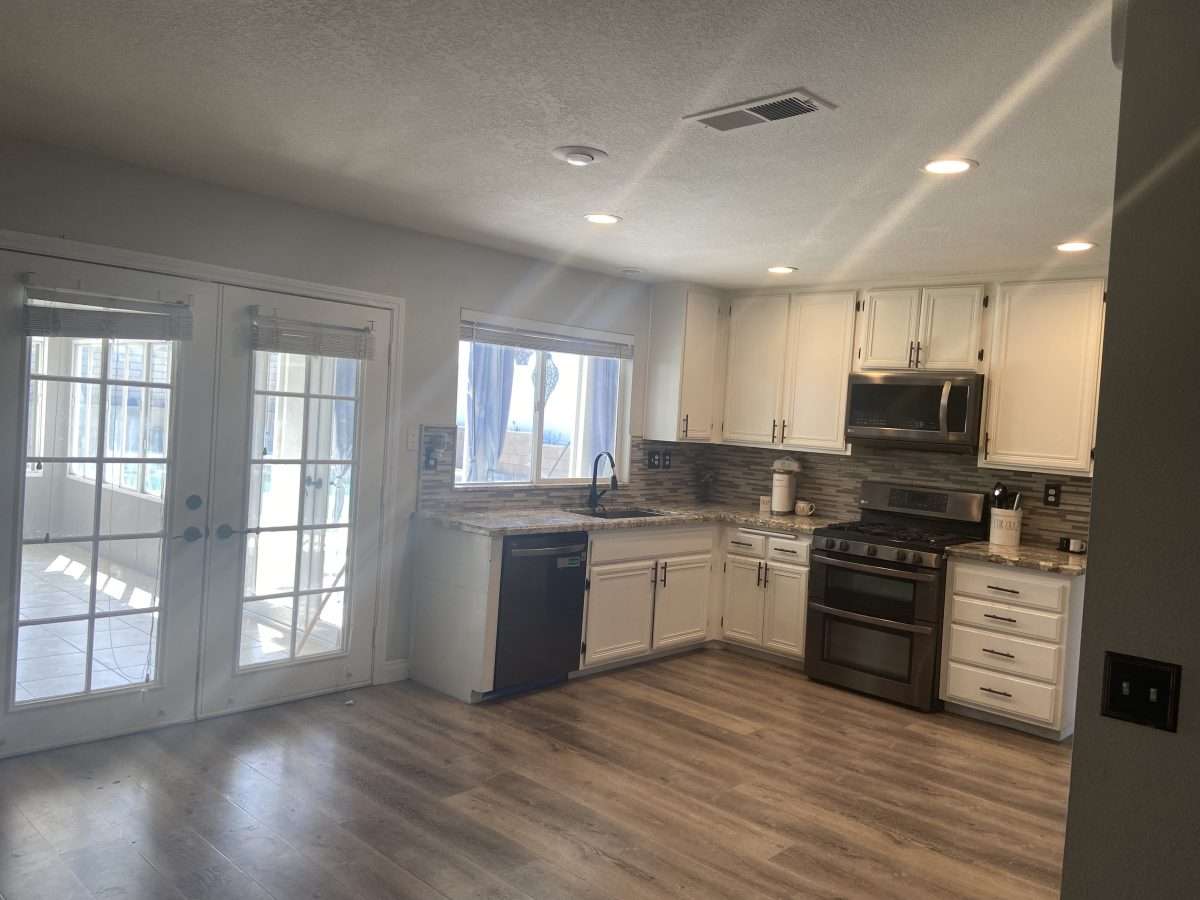 15551 Fairbanks Dr, Victorville 92394 - photo 5