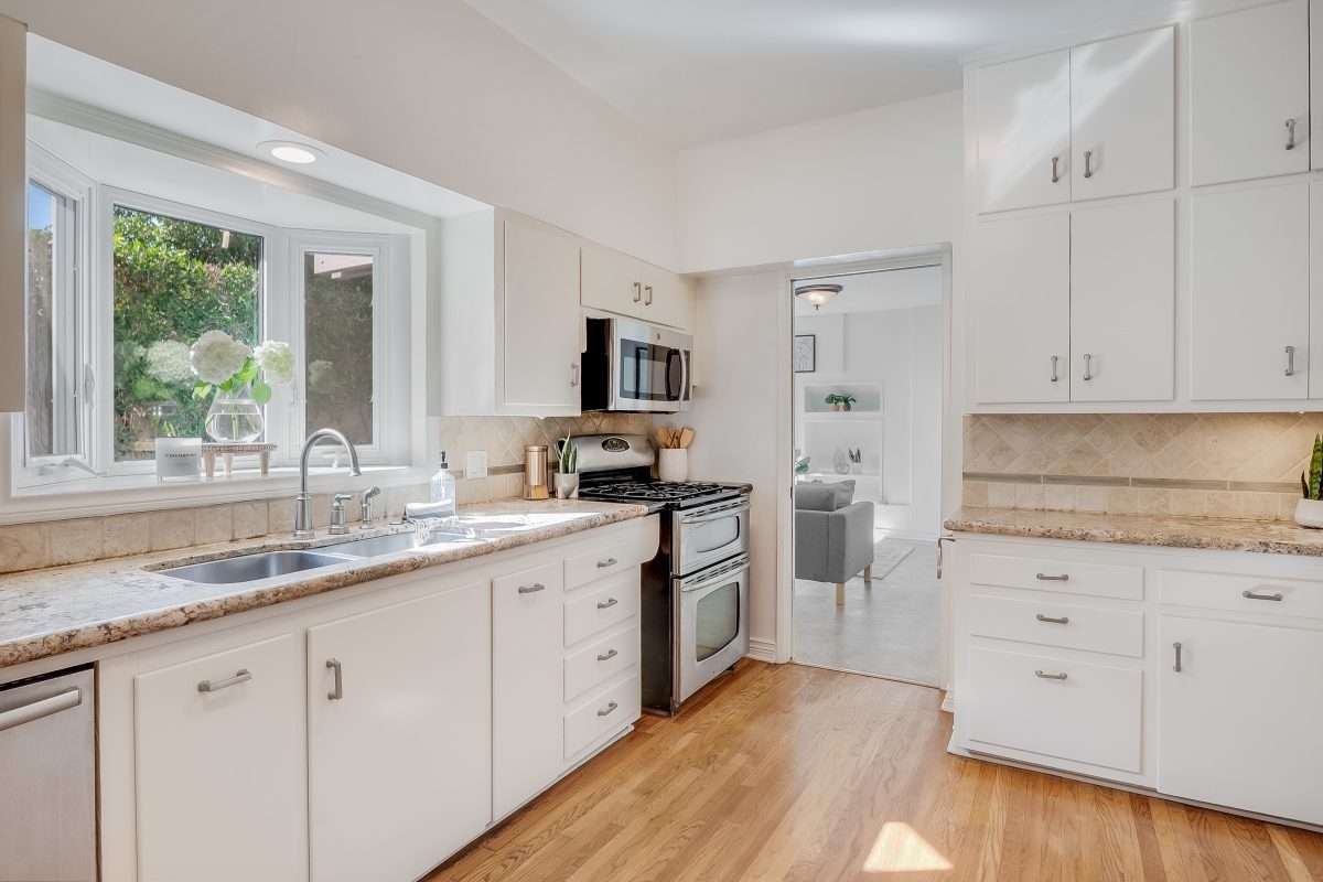 3903 Pacific Ave, Long Beach 90807 - photo 18