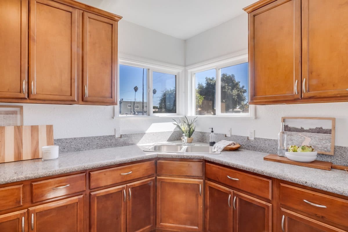 1347 E Bennett, Compton 90221 - photo 10