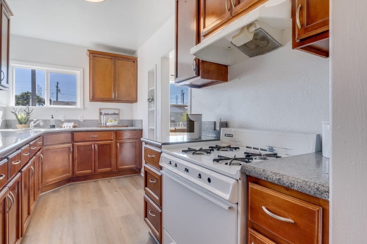 1347 E Bennett, Compton 90221 - photo 11