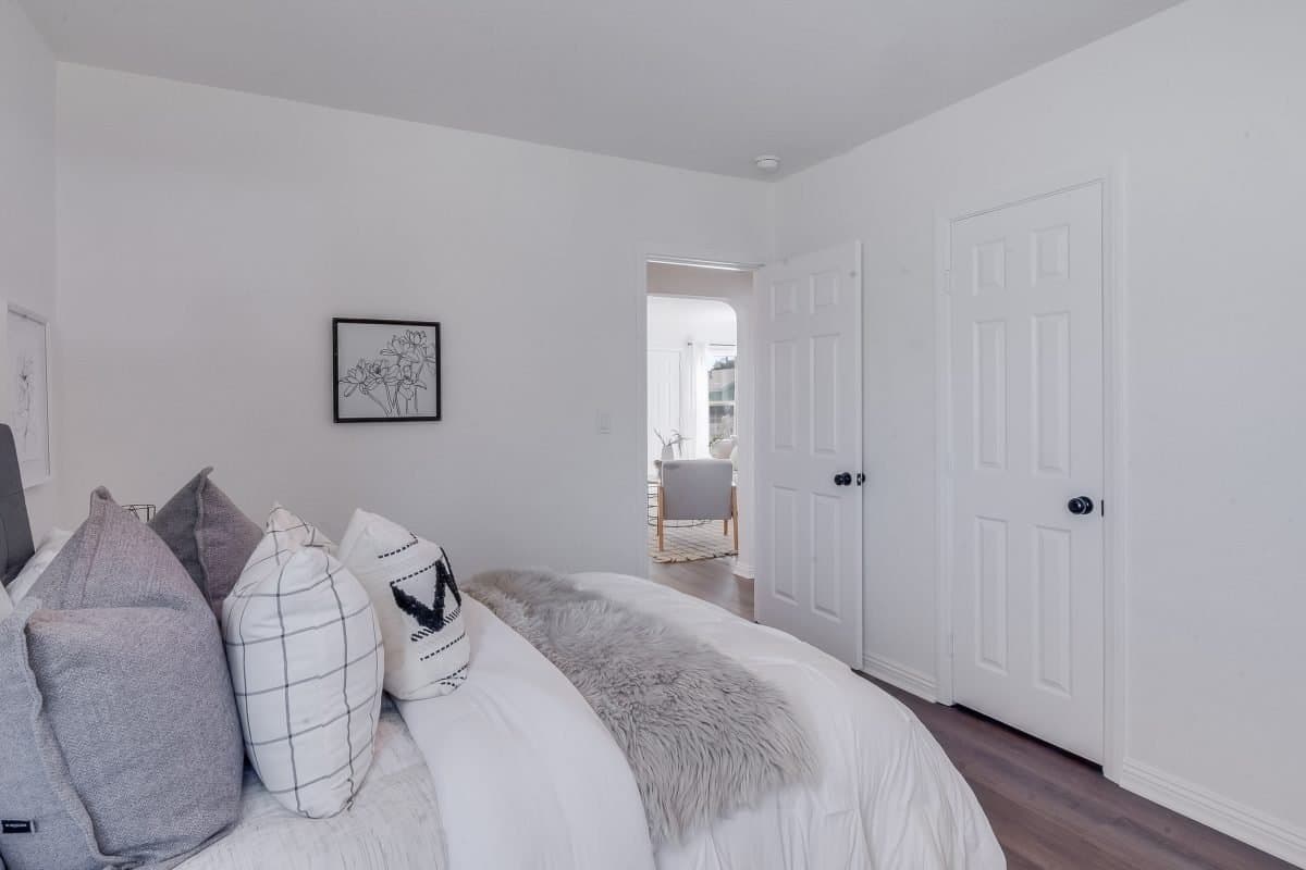 1347 E Bennett, Compton 90221 - photo 20