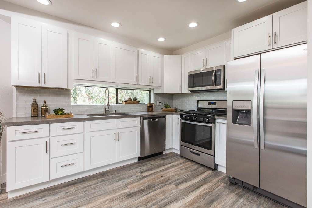 950 N Kings Road #307, West Hollywood 90069 - photo 4