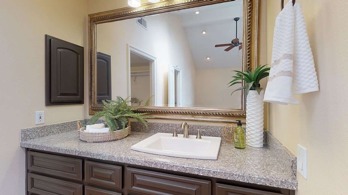 218 Pineview, Irvine 92620