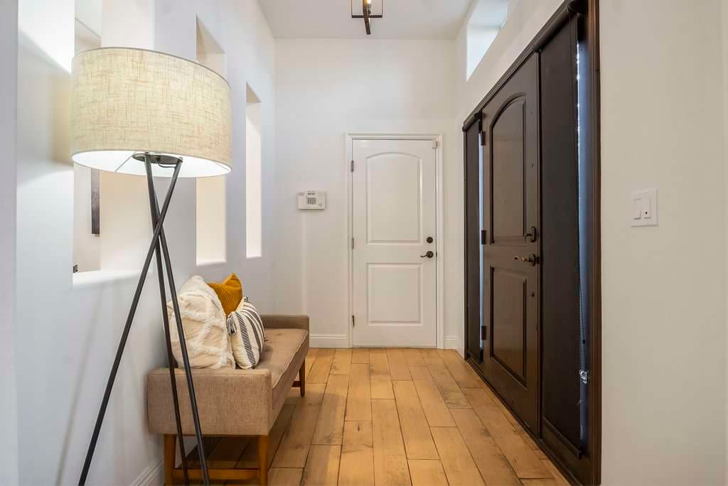 308 Cleveland Drive, Huntington Beach 92648 - photo 4