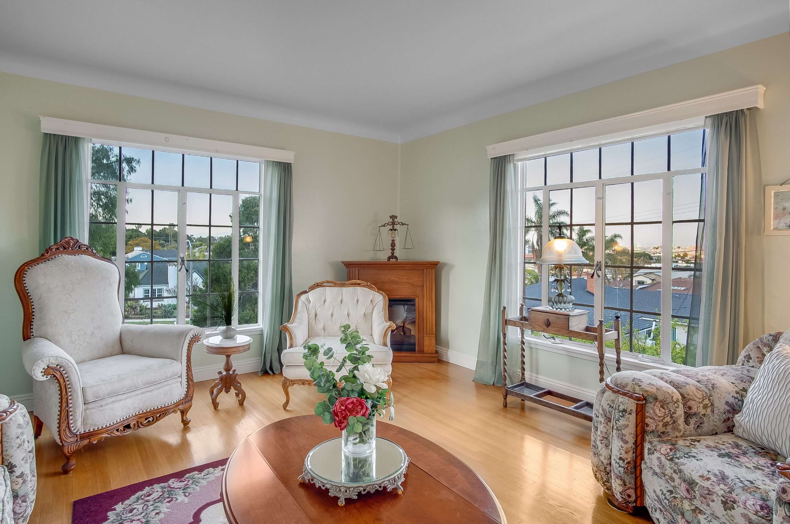 1541 W 10th St, San Pedro 90732 - photo 5